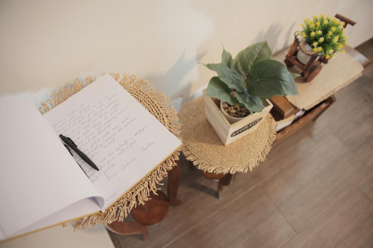 Apartment Amigo Sirova Katalena ภายนอก รูปภาพ