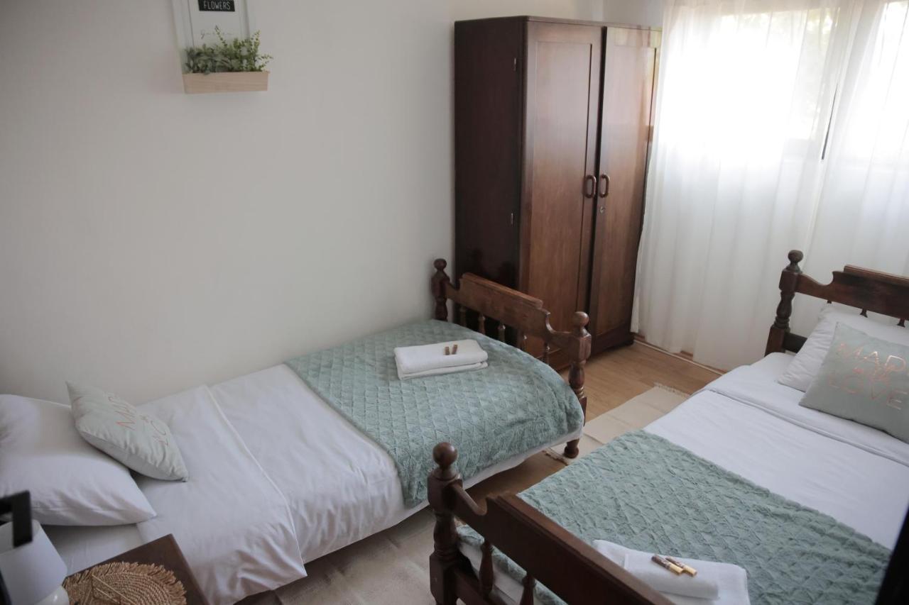 Apartment Amigo Sirova Katalena ภายนอก รูปภาพ